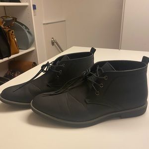 Black chukka boots